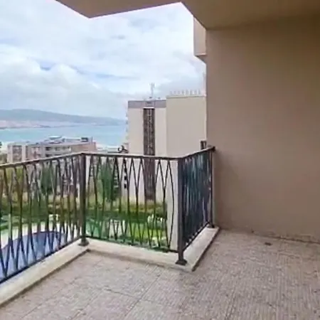 Royal Beach * ساني بيتش