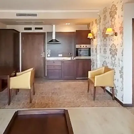 Apartment Royal Beach *